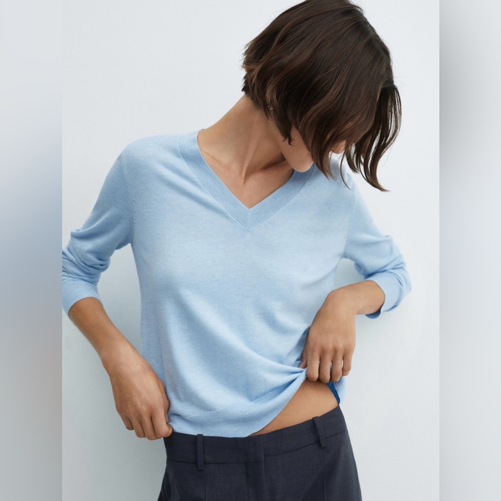 MANGO Womens Cropped V Neck Knit Sweater Sky Blue Long Sleeves size L